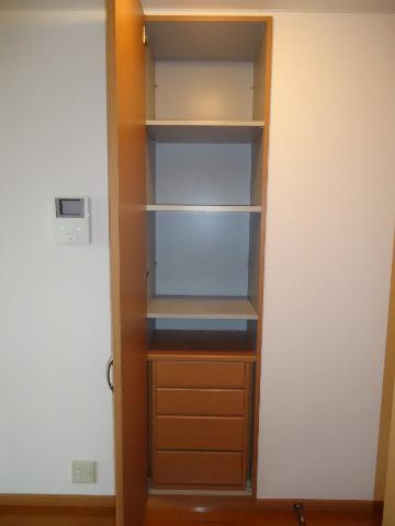 ロイヤルヒルズ青山の収納|収納（イメージ）