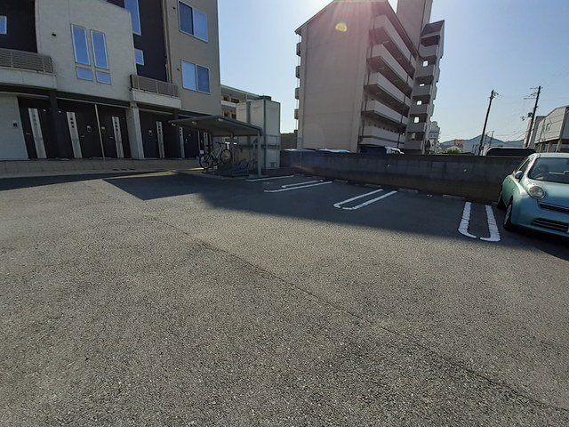 ラ・フォーレの駐車場