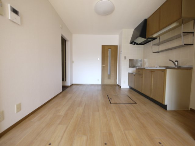 パールハイツ津田沼のキッチン|ダイニングキッチンでテーブルも置けます