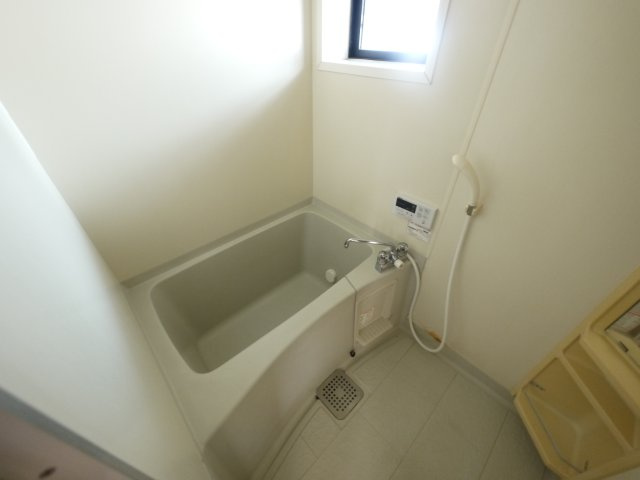 パールハイツ津田沼の浴室|ゆったり過ごせるお風呂です