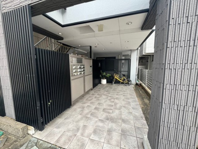 【エントランス】 | HAL高槻弐番館