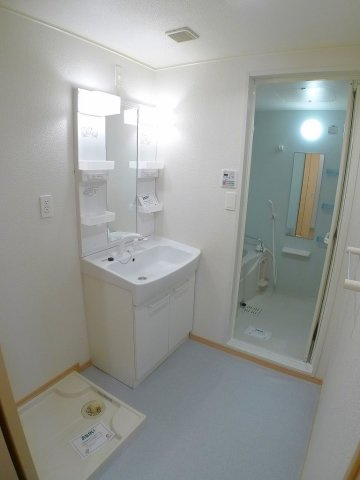 ブロード　ガーデンⅡの洗面所