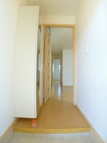 ブロード　ガーデンⅡの玄関