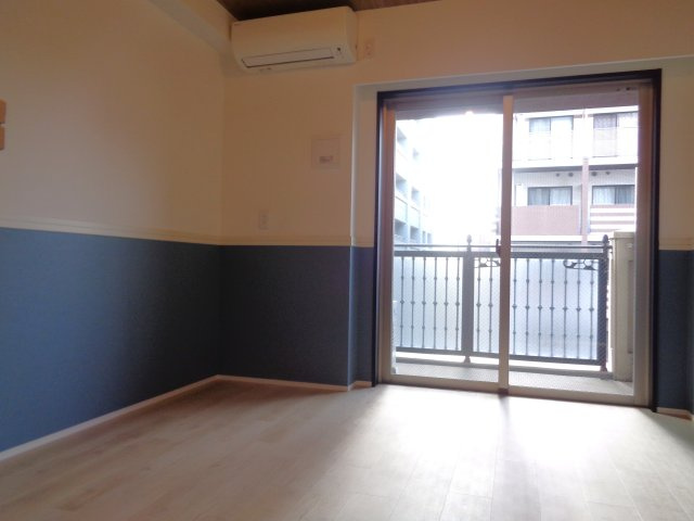 レジディア新宿御苑の画像