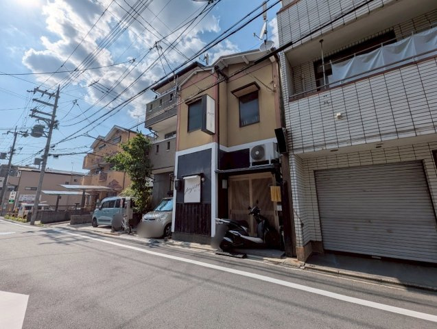 聚楽廻東町の前面道路含む現地写真