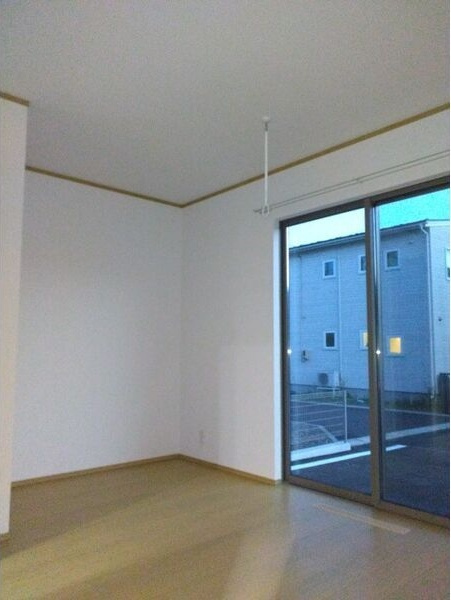 Bloom garden A棟の居間・リビング