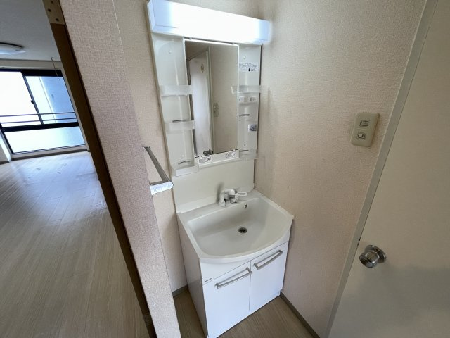 ピュアコート参番館の洗面所|独立洗面台