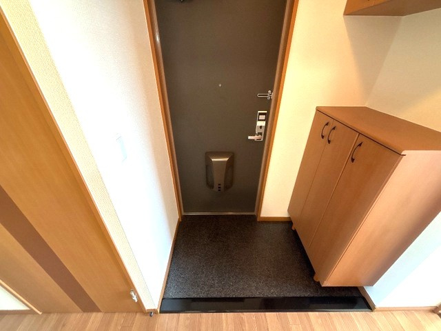 スティ・マキの玄関