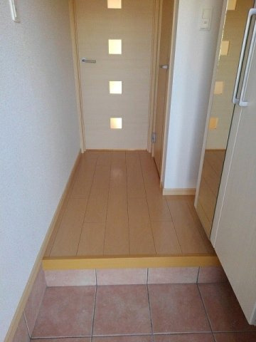 サクラヒルズの玄関