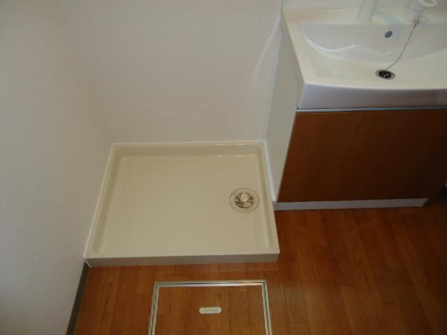 ヨーコーポ広のその他|洗濯機置場