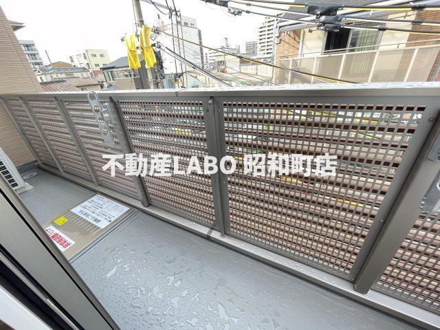 D-ROOM墨江のバルコニー