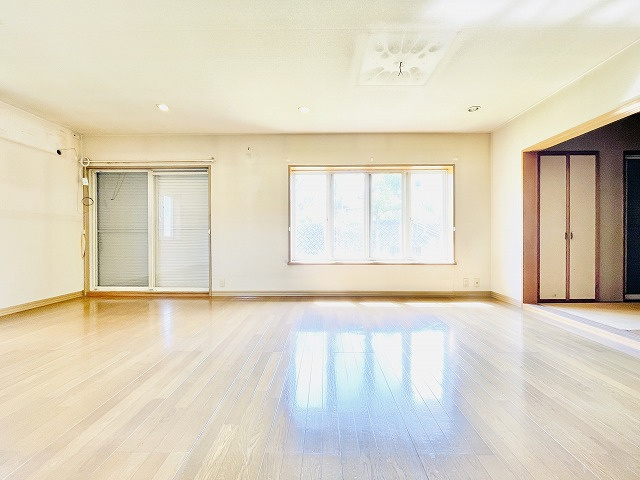 【居間・リビング】 | 筑紫野市美しが丘南２丁目　戸建て