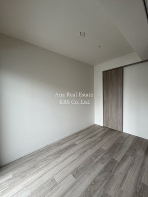 【洋室】 | コンフォリア・リヴ本町WEST Q