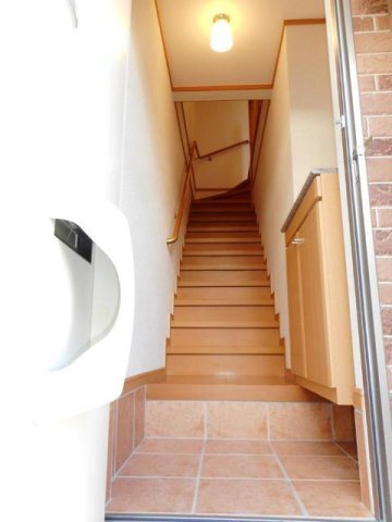 フロラシオン　草間の玄関|収納もある玄関です