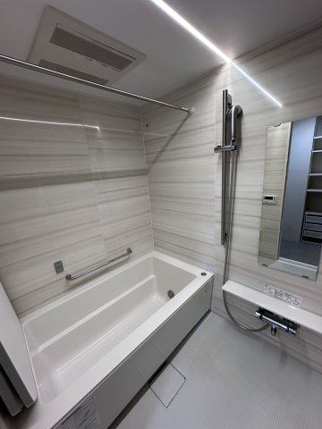 レックス市川リバーサイドコートの浴室