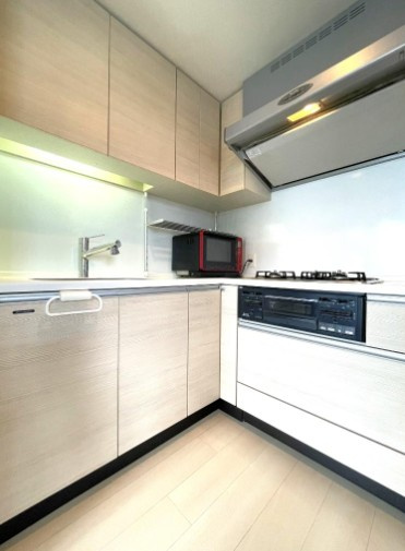 【キッチン】 | ロジュマンジャンティ椎名町 | 快適な日常を支える機能性と強さがひとつになったキッチンです。