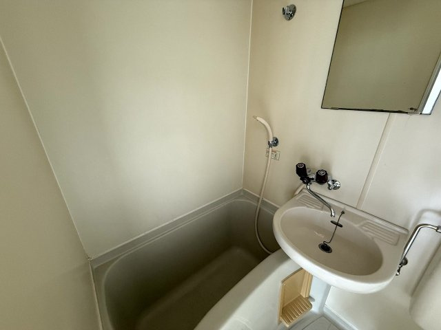 リッチライフ伊川谷の浴室