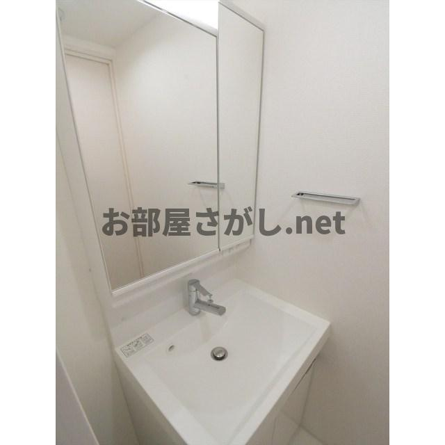 ＧＲＡＮ　ＰＡＳＥＯ巣鴨Ⅱ【駅チカデザイナーズ／10月下旬入居可】の洗面所|スペースが確保できる洗面所です