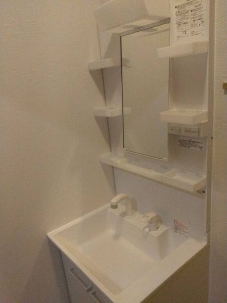 Bloom garden B棟の洗面所