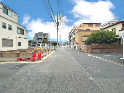 【前面道路含む現地写真】 | 江戸川区鹿骨4丁目新築分譲住宅 | 全面道路