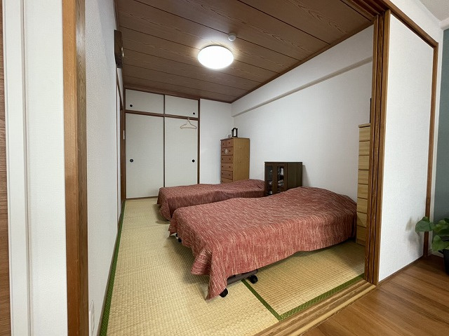 サーパス三津弐番館の和室|リビングと一体利用可能な和室です