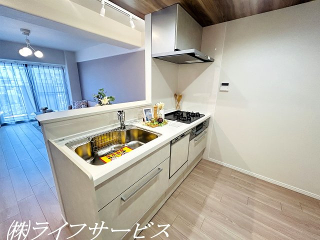 【キッチン】 | ユアサハイム新高 | システムキッチン／食器洗浄乾燥機、浄水器付のシステムキッチン新調！