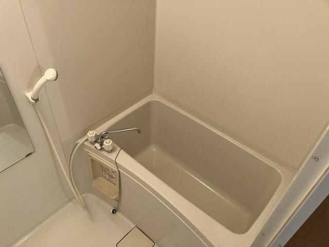 ハイツ日興の浴室