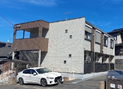 【外観】 | クレイノ新生Ⅲ | 「０円で入居も可能♪」お得にお探しするなら不動産すまラボにお任せ下さい♪
〇現地待合わせOK　〇LINE対応可　〇他社物件持込ＯＫ
〇遠隔契約OK　〇お値引き喜んで♪皆様のお問合せをお待ちしています♪