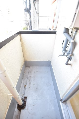 大阪市都島区中野町１丁目の賃貸マンションのバルコニー