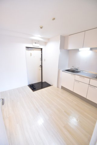 大阪市都島区中野町１丁目の賃貸マンションの居間・リビング