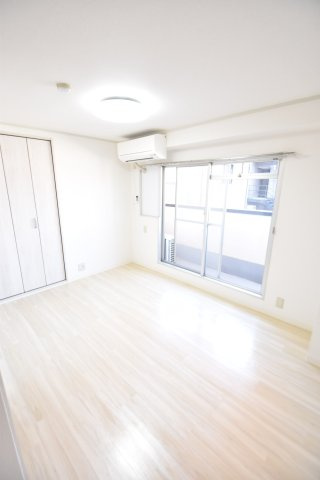 大阪市都島区中野町１丁目の賃貸マンションの寝室