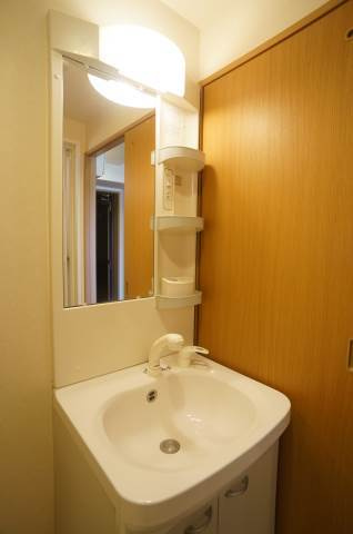 プランドールの洗面所|シャワー付き独立洗面台♪