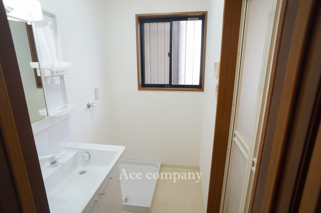 【ランドリースペース】 | 八尾市刑部4丁目 | 洗濯パン＆水栓新調です☆