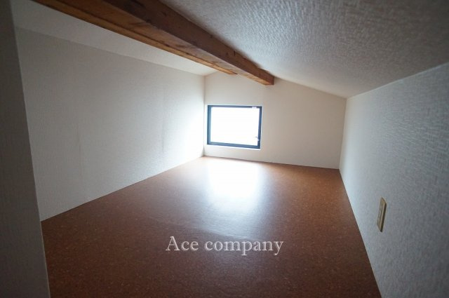 【収納】 | 八尾市刑部4丁目 | 屋根裏収納付き♪昇降階段は2階の廊下上部にあります♪