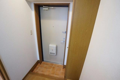 【玄関】 | ホワイトバレー八幡駅前 | 毎日通る玄関はこちらです