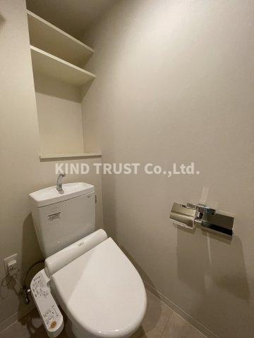 Y’sCourt 東梅田のトイレ|シンプルで使いやすいトイレです
