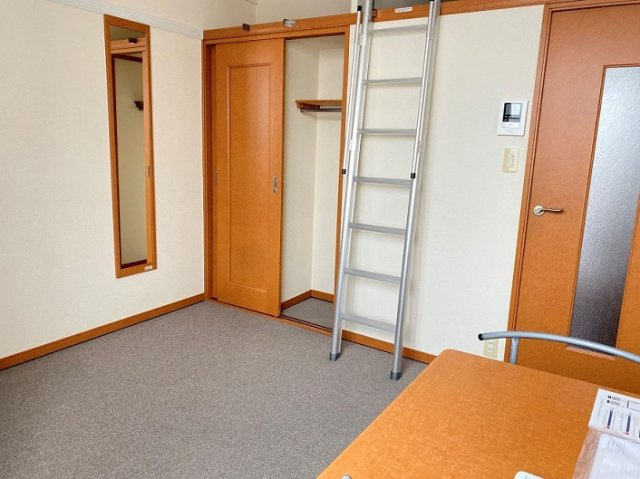 レオパレスＡｃｃｅｓｓの寝室