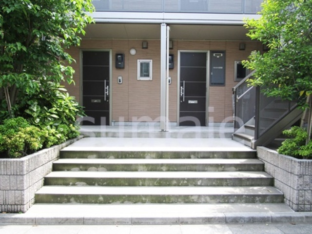 クラベール滝野川のエントランス|エントランスです♪