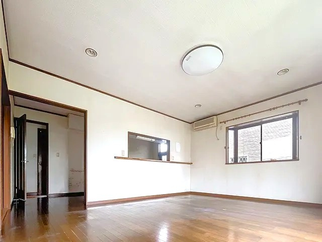 注文住宅仕様掘りごたつのある家 日高市四本木 中古戸建の居間・リビング