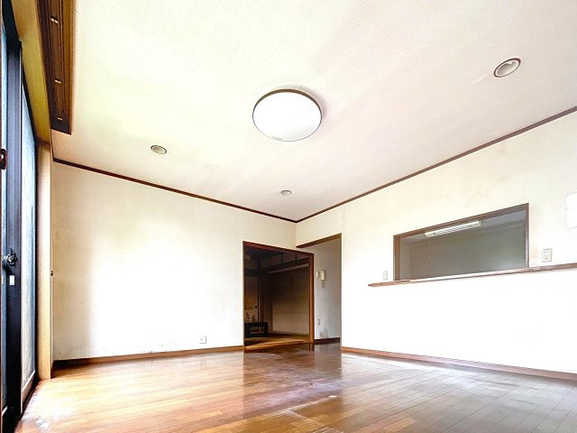 注文住宅仕様掘りごたつのある家 日高市四本木 中古戸建の居間・リビング