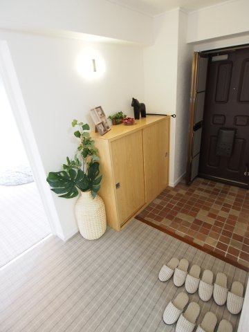 越木岩ハイデンスの玄関|家具等はつきません