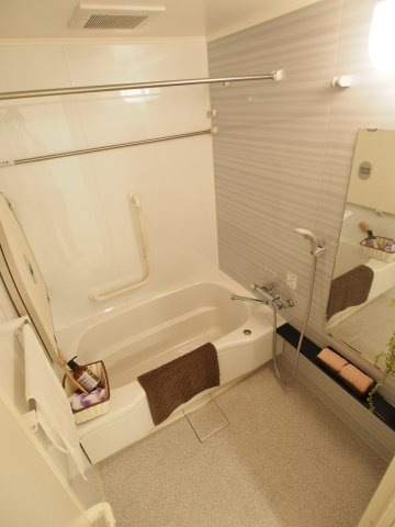 越木岩ハイデンスの浴室