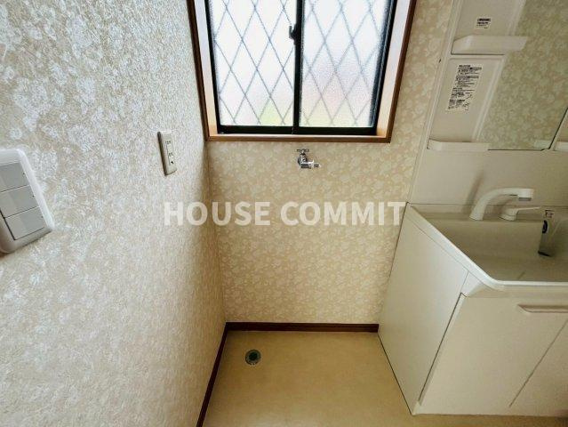 八街市東吉田　中古戸建のランドリースペース