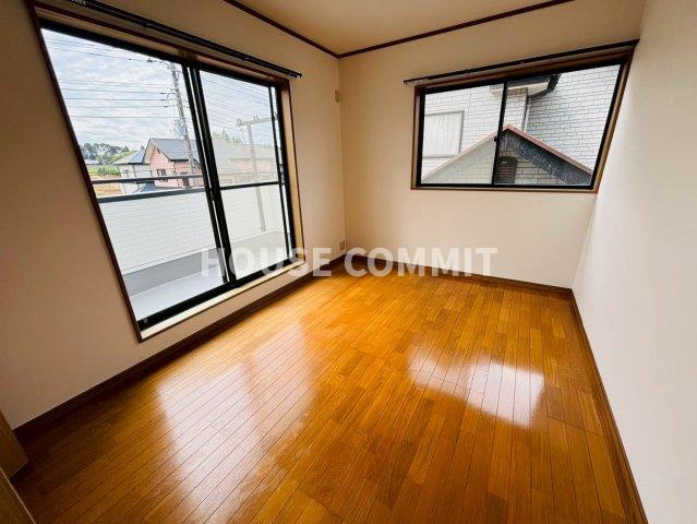 八街市東吉田　中古戸建の洋室