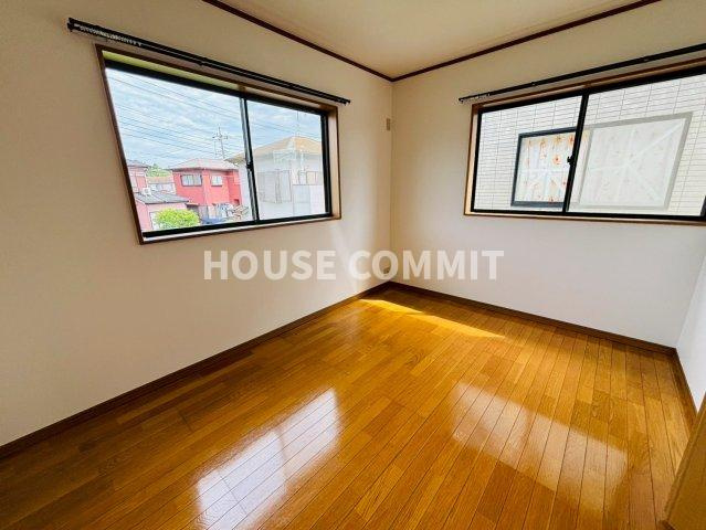 八街市東吉田　中古戸建の洋室