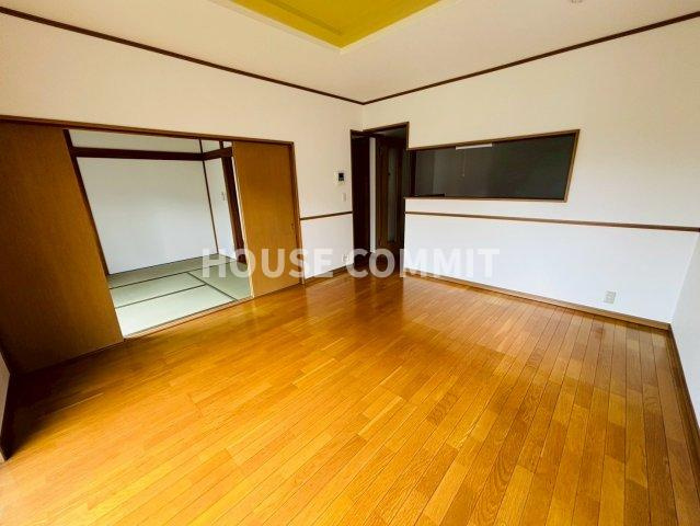 八街市東吉田　中古戸建の居間・リビング