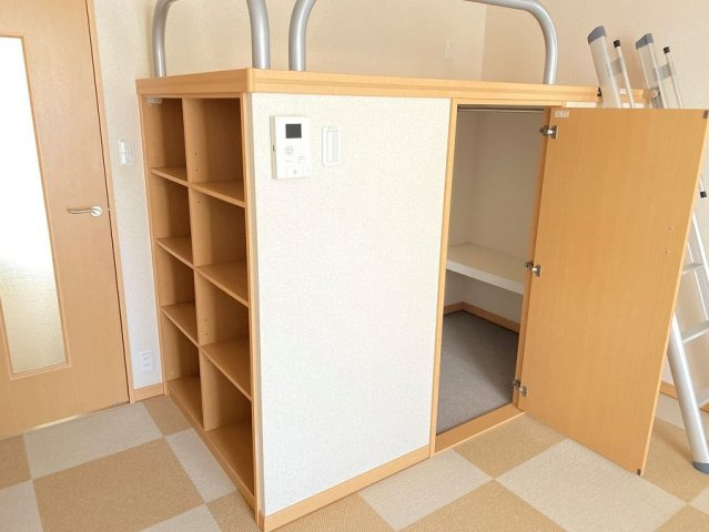 レオパレスルームス北越の収納