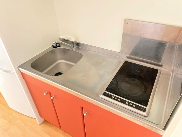 レオパレスルームス北越のキッチン