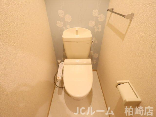 柏崎市東本町１丁目のアパートのトイレ