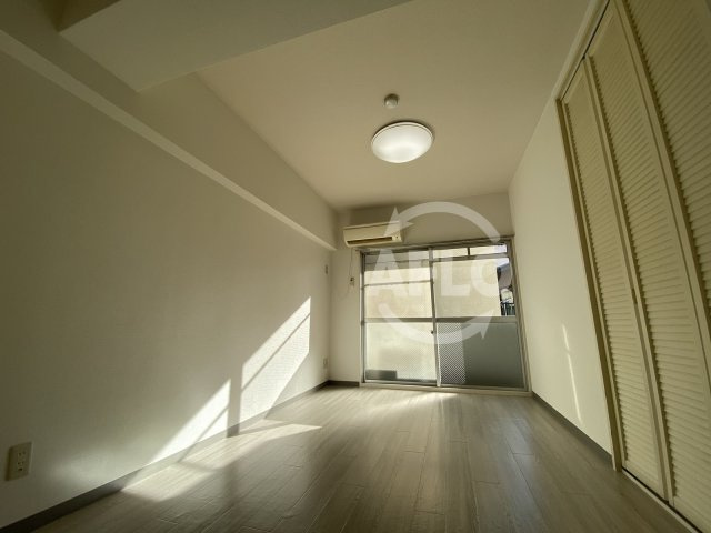 DAXiA-Mの居間・リビング|DAXiA-M（ダゼアマンション）　洋室